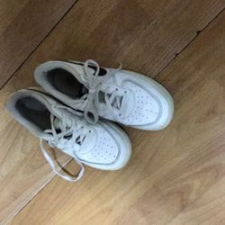 Nike Tennies Usados En Buena Condicion 1:5 Uno Y Medio