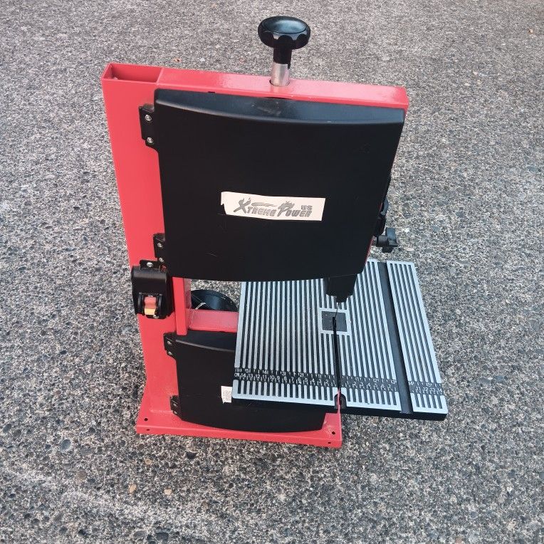 Exremepower US 9in Band Saw Bandsaw Almost New Condition. Many Other Tools. For Pick Up Fremont Seattle No Low Ball Offers Please. No Trades 
