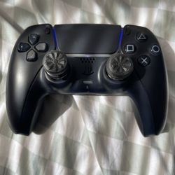 Black ps5 controller BEST OFFER need gone