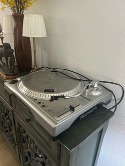 Numark TTUSB Turntable