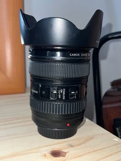 EF 24-105mm L f4 IS USM lens (read description)