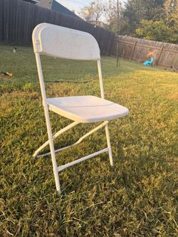 White Plastic Folding Chairs