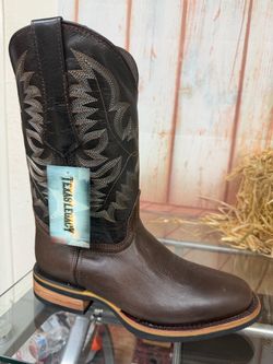 NEW ROUND TOE COWBOY BOOTS ALL SIZES AVAILABLE