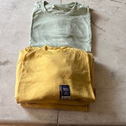 New Men George T Shirt 3 XLG Green $5.00,and Mens Gold George T Shirts 2XLG $5.00