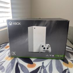 Xbox Series X : Gaming Console, 1TB SSD, Includes Xbox Wireless Controller, 4K Gaming