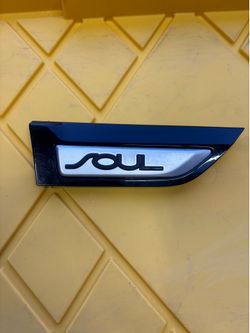 2014-2019 Kia Soul Front Passenger Right Fender Garnish Trim OEM