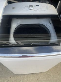 Kenmore Elite 110.4 Washer And Dyer Set (9 Cubic)