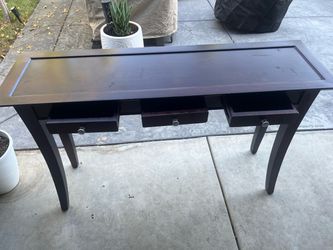 Entry way Table