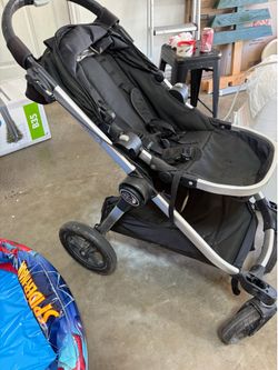 City Select Stroller with one seat, car seat adapter and bassinet