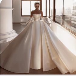 Elegant Pearls Wedding Gown