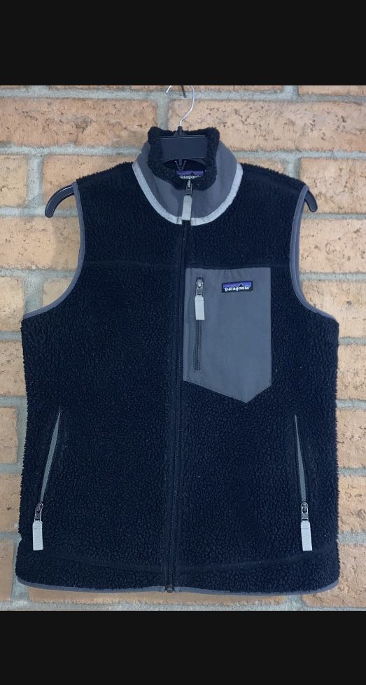 READ ENTIRE AD B4 MESSAGING Patagonia Women's Classic Retro-X® Windproof Fleece Vest Black Grey size Medium