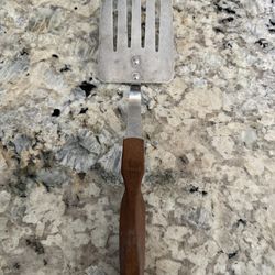 CUTCO # 16 Spatula