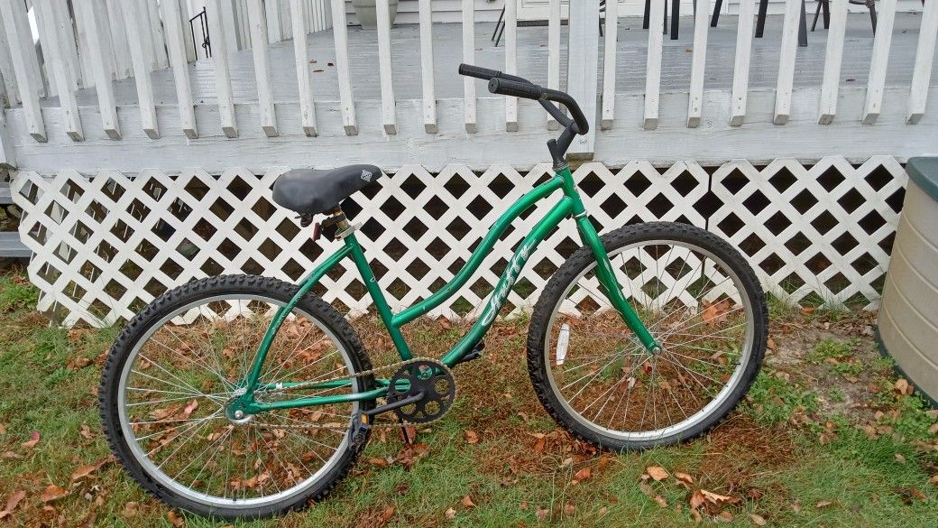 26-in Basic Beach Cruiser Bike Ready To Ride With New Chain Grips And Upgraded Tires 26-in