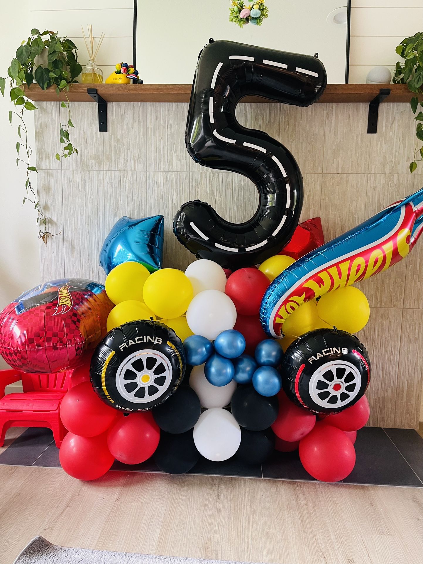 Hot Wheels balloons FREE