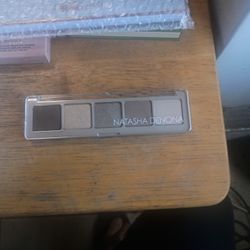 Natasha Denona Hot Taupic Palette
