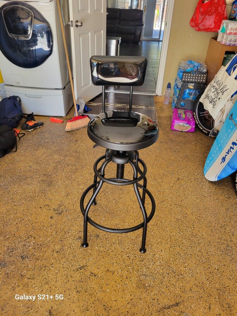 Swivel Stool