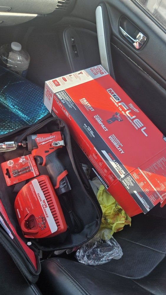 Milwaukee M12 Fuel 1/4 Hex Driver Kit $150