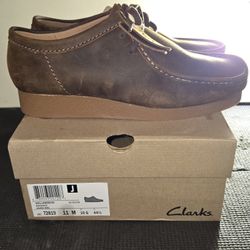 Mens Clarks Wallabees