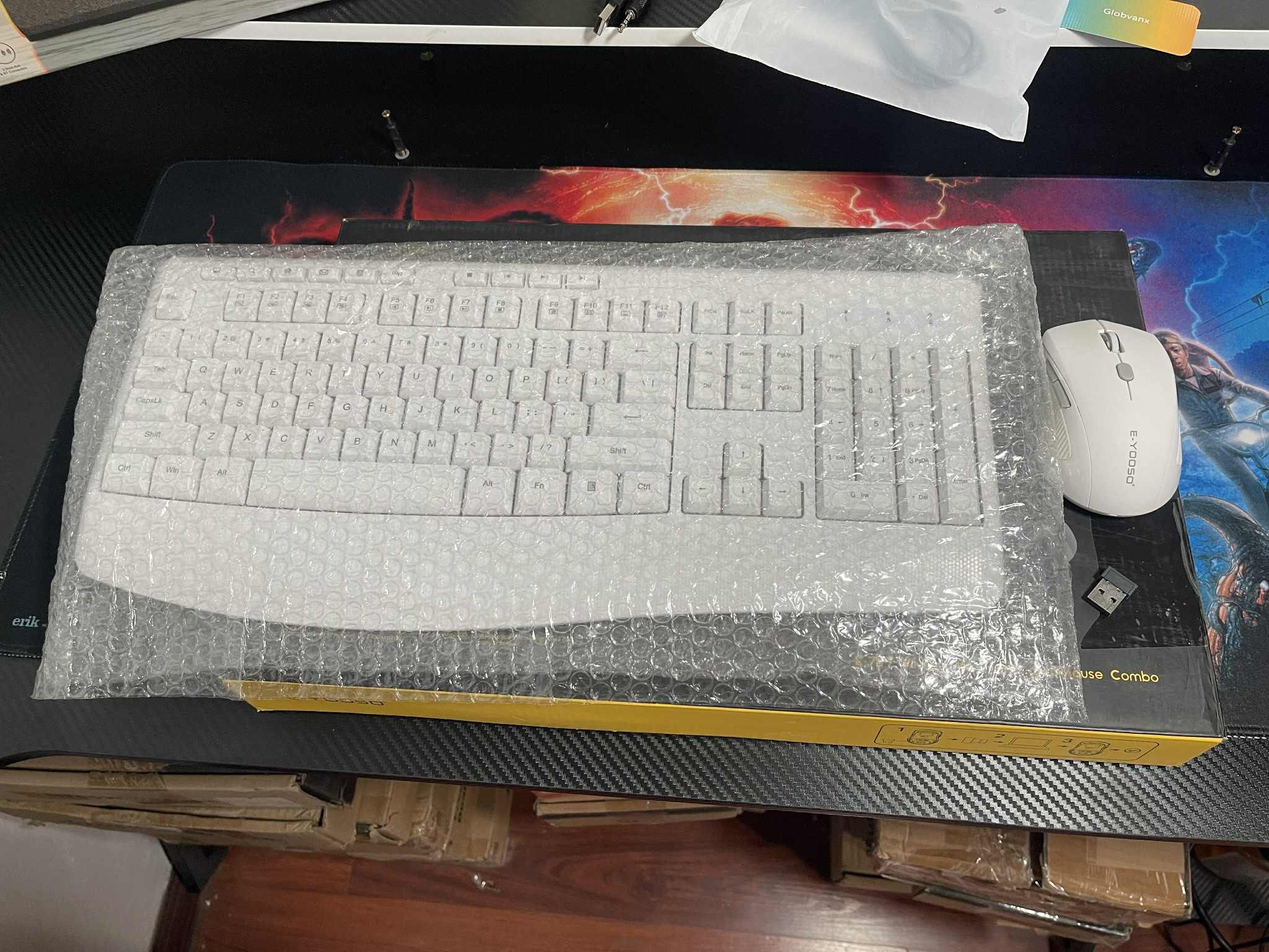 New Wireless Keyboard and Mouse Combo, E-YOOSO 2.4GHz Full Sized Ergonomic Wireless Keyboard with Wrist Rest, 3 DPI Adjustable and 6 Buttons Cordless