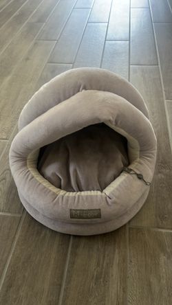 Small dog bed