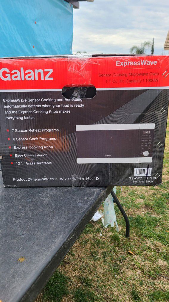 galanz microwave +air fryer combo 1000watts 1.2cu.ft for Sale in Rialto, CA  - OfferUp