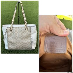 Michael Kors and Coach Purses 65 each Bolsas usadas MK 65 cada una for Sale in Albuquerque NM OfferUp