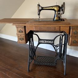 1904 Antique Treadle Serial Number B45035 Singer Sewing Machine