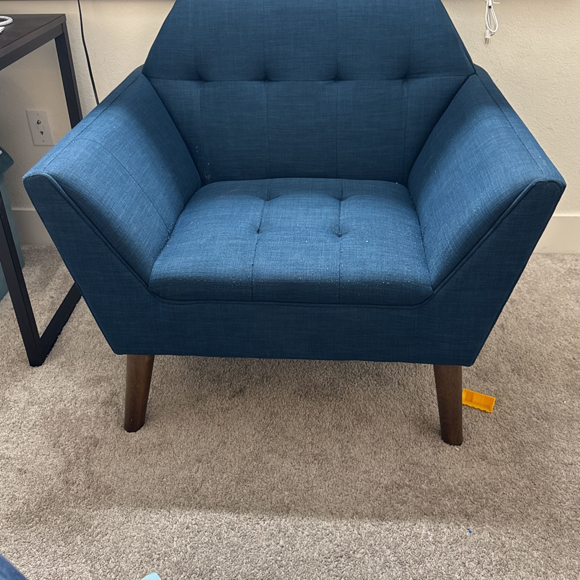 Almost New Sofa Chair