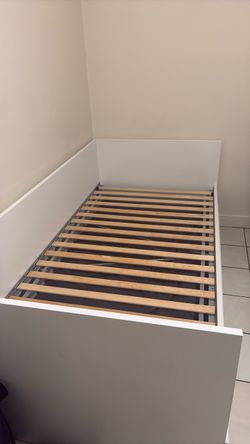Cama  twin  color blanco
