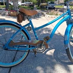 Cape Cod Beech Cruiser With Basket 26" In Great Working Condition 