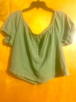 American Eagle army green top size M