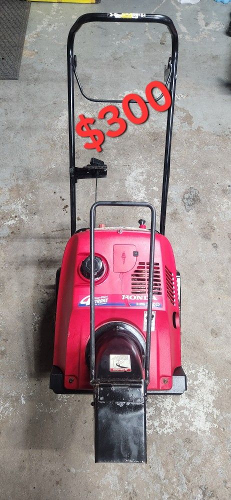 Honda Snow Blower HS520