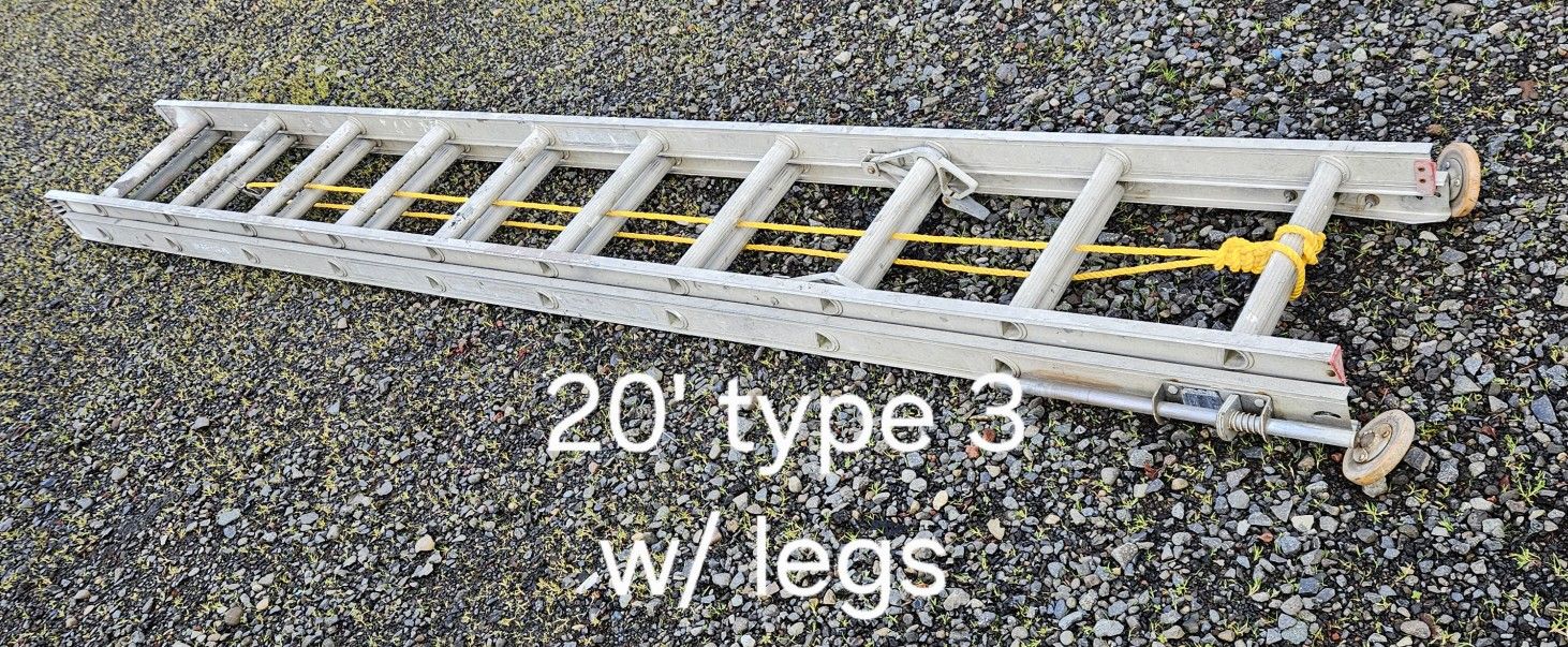 20' Werner aluminum ladder-type 3(200#)-w/spring loaded legs