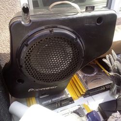 Pioneer Subwoofer 10"