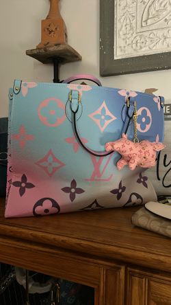 Louis Vuitton Large Go Anywhere