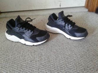 Boys Air Huarache shoes by Nike