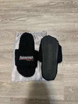 Black balenciaga slides