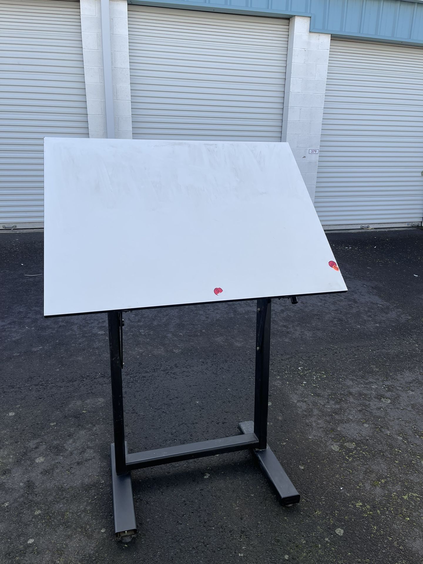 Work Or artist, General White Ajustable