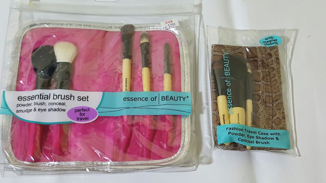 Brand New essence of Beauty essential & Traveling Brush Set