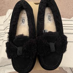 Authentic UGG Moccasin Slippers Never Worn