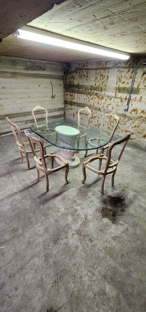 Dining Room Table And Chairs