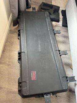 SKB 4217 hard case for rifles pistols bows musical equipment