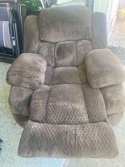 Super Comfy Recliner Chair