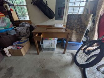 Sewing machine table