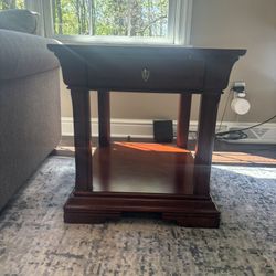 Thomasville End Table