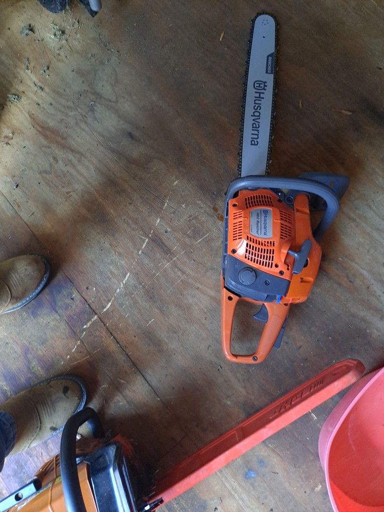 CHAIN SAW