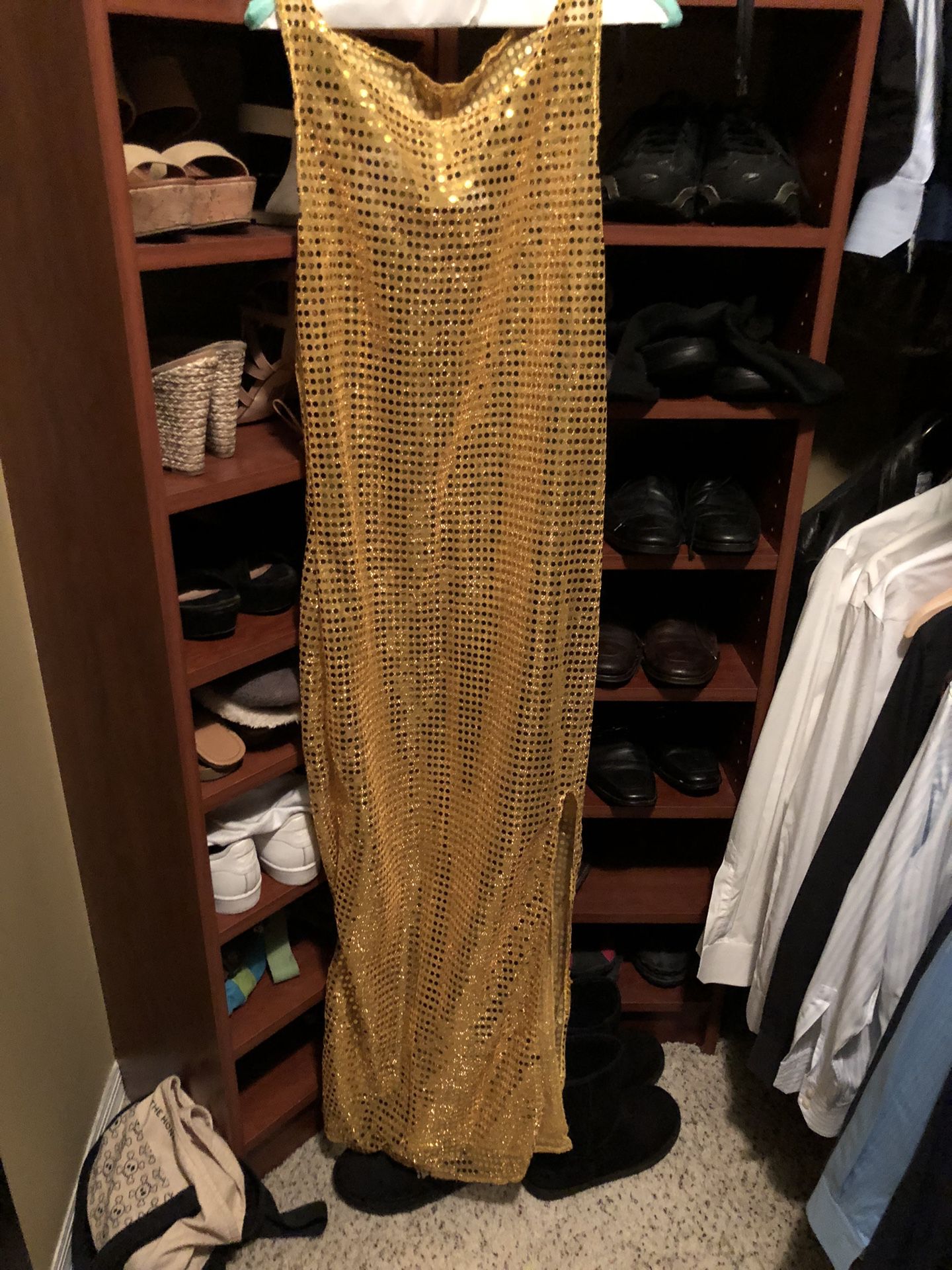 Gold Long Sequin Dress With Accessories
