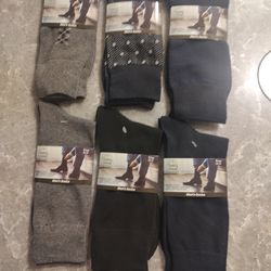 Men's Socks (7) Pairs New with Tags all size 10-13 two black pair, navy blue, gray, Izod design,poka dot, ribbed look