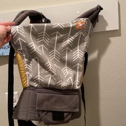 Tula Baby Carrier With Infant Insert 