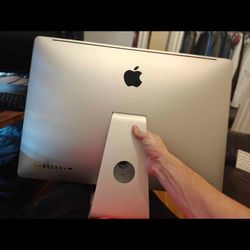 iMac 27" Mid-2010 A1312 Core i7 2.93GHz 16GB No HDD Radeon Graphics